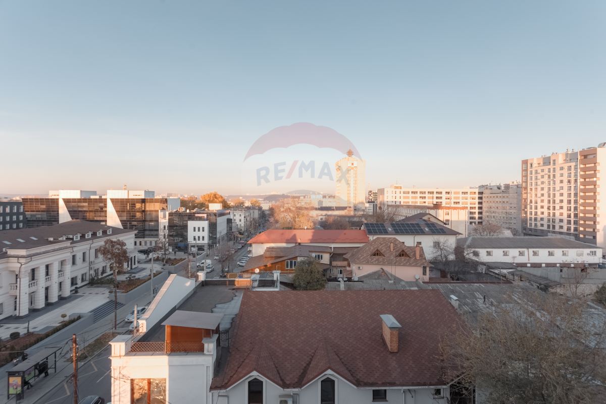 1.700 EUR