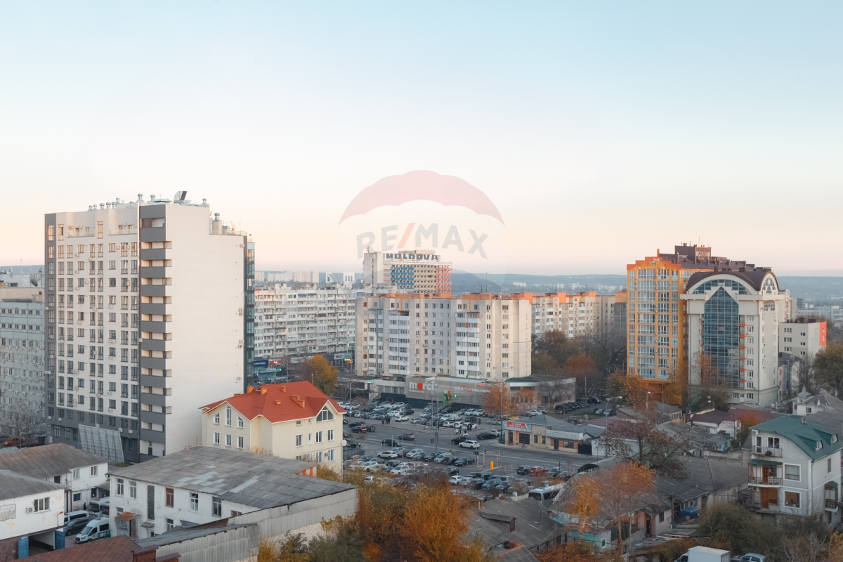 1.700 EUR