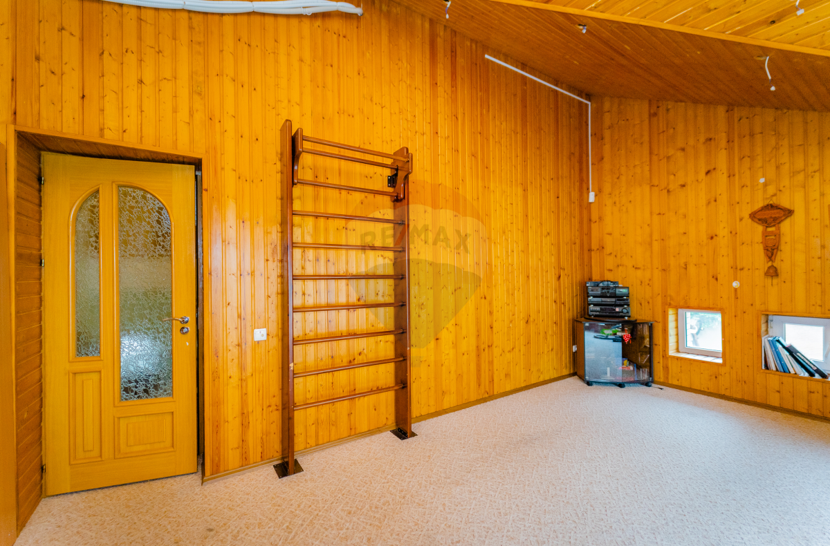 350.000 EUR