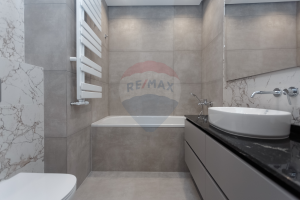 700.000 EUR