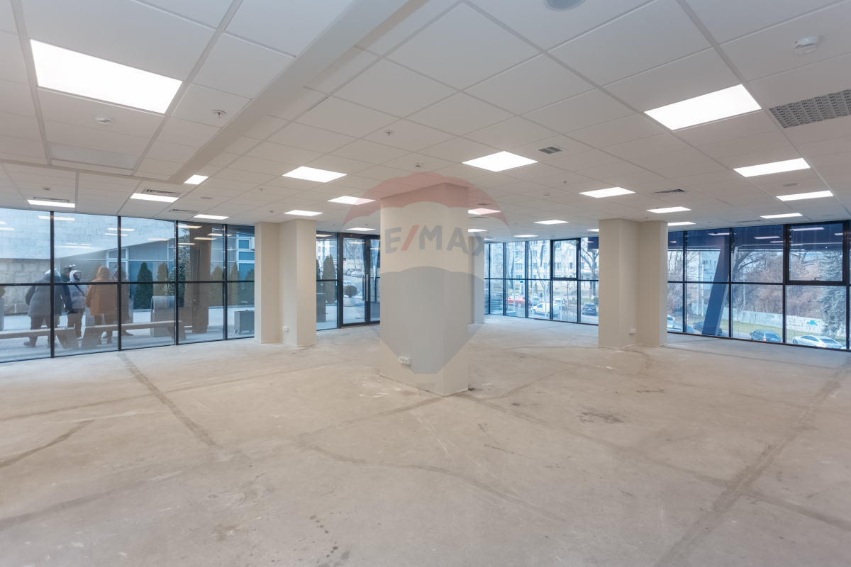 4.000 EUR