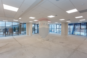 4.000 EUR