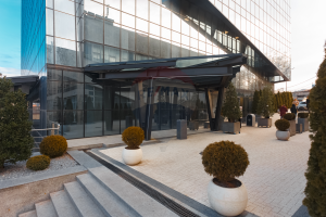 4.000 EUR