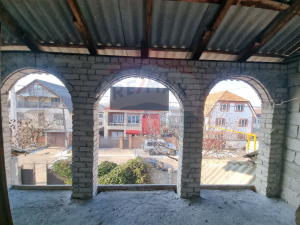 230.000 EUR