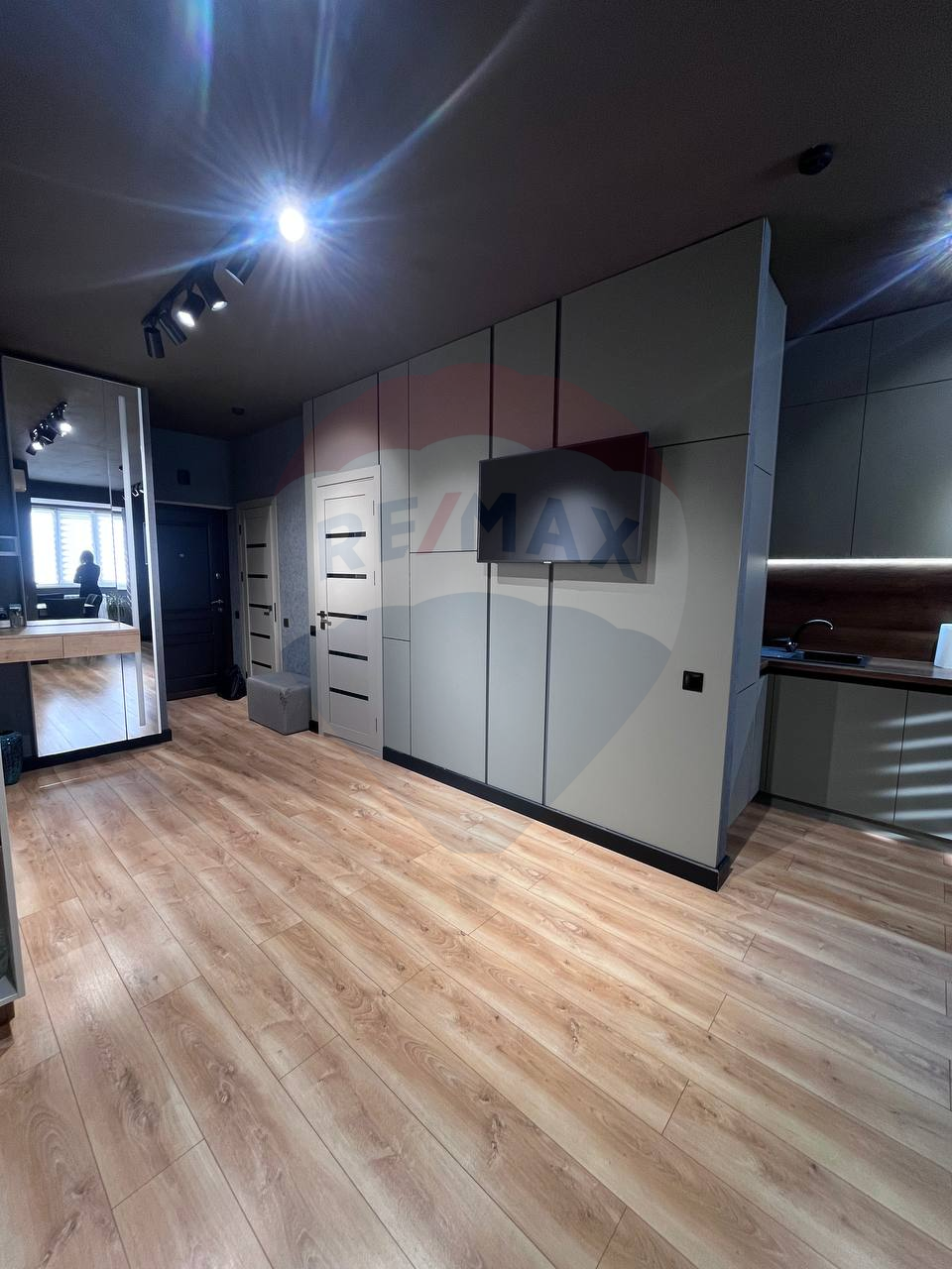 117.000 EUR