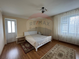 119.900 EUR