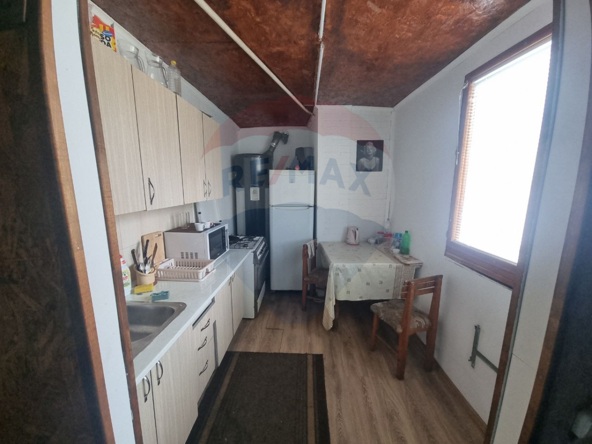 470.000 EUR