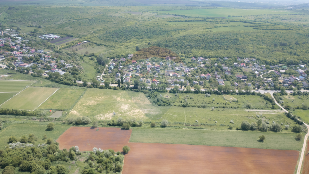 654.000 EUR