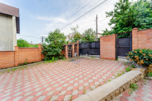 234.000 EUR
