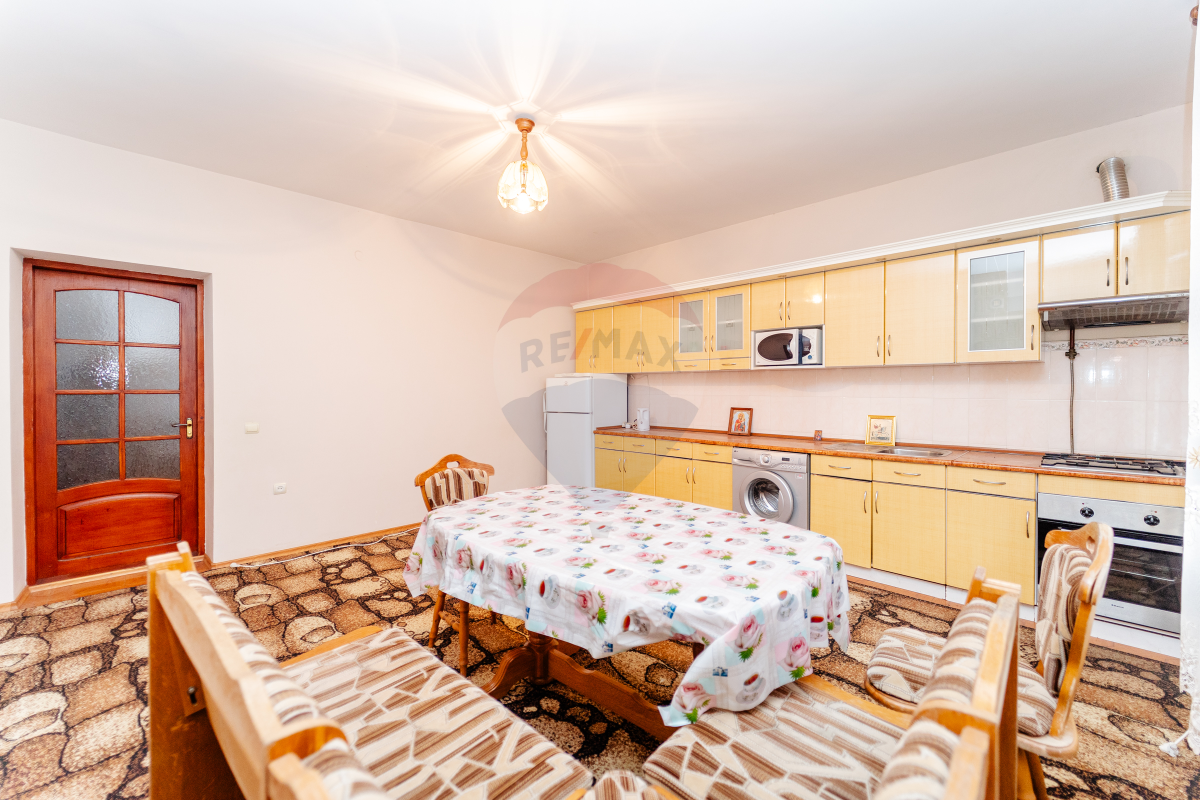 234.000 EUR