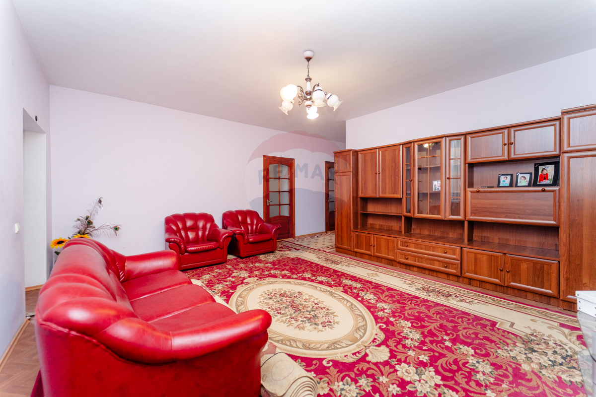 234.000 EUR