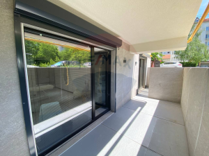 369.000 EUR