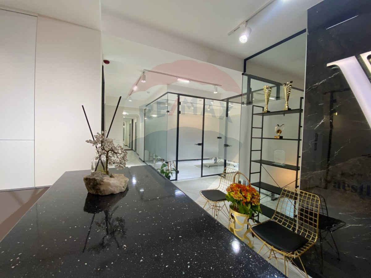 369.000 EUR