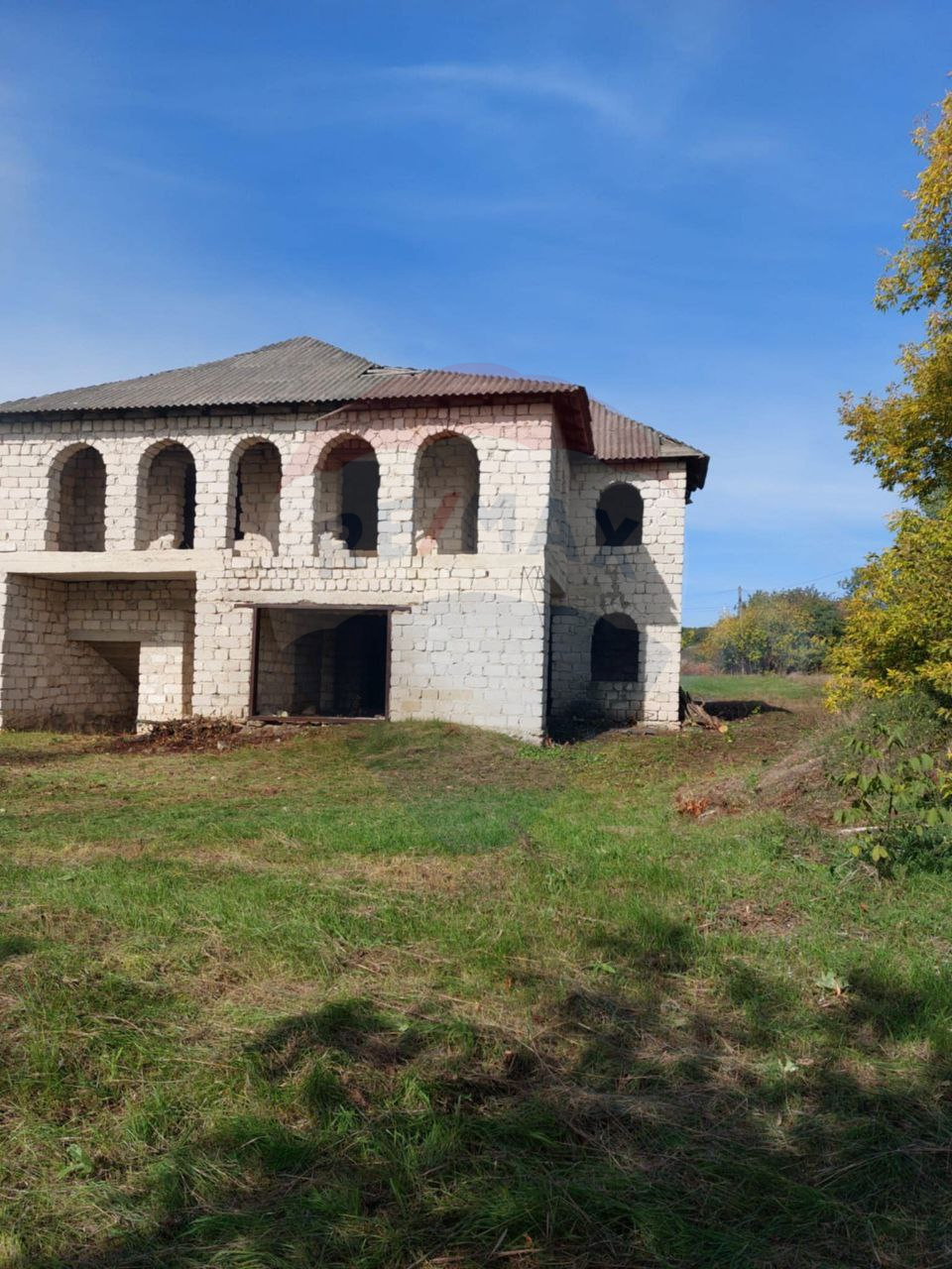 42.000 EUR