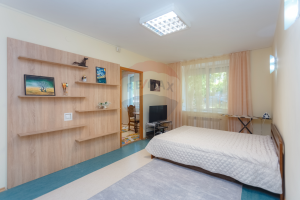 353.000 EUR