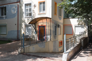 353.000 EUR