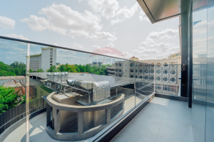 3.850 EUR