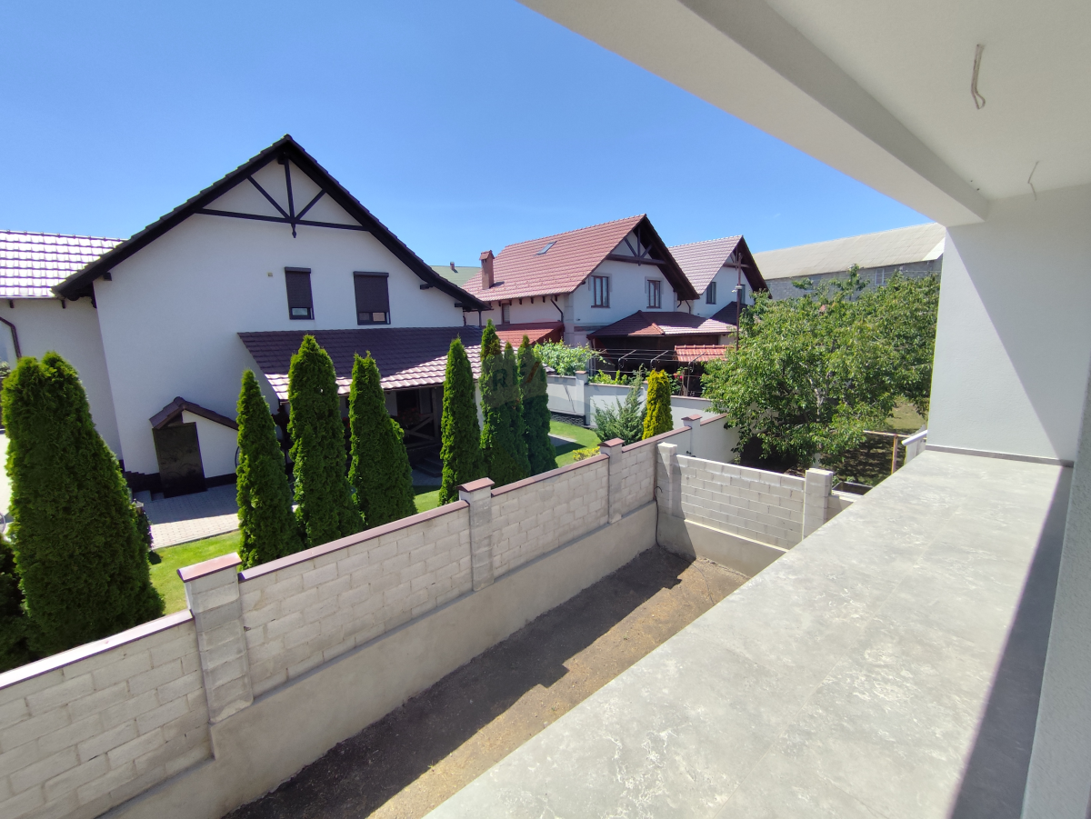249.000 EUR
