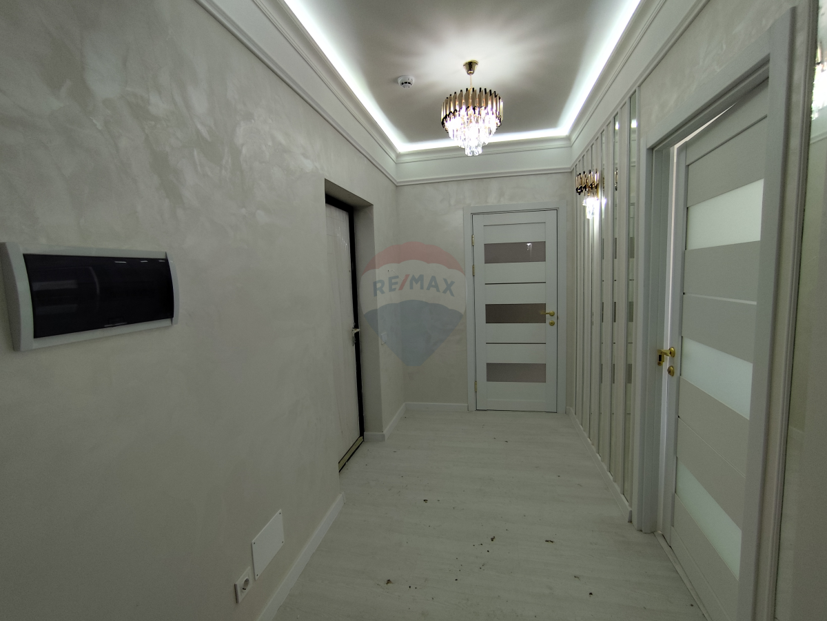 148.000 EUR