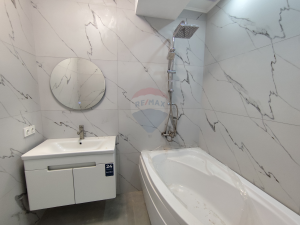 148.000 EUR