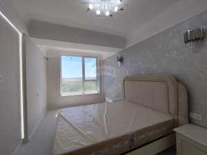 148.000 EUR