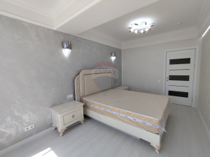 148.000 EUR