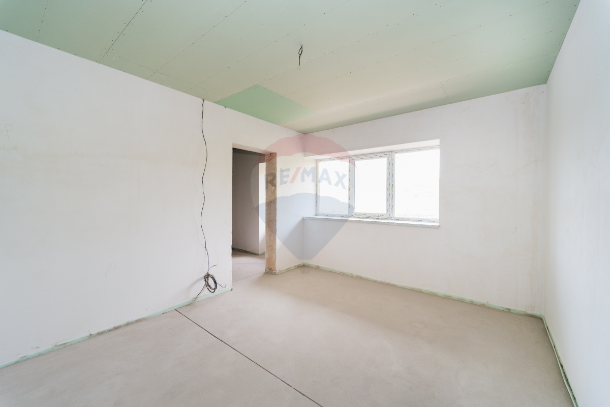 137.000 EUR