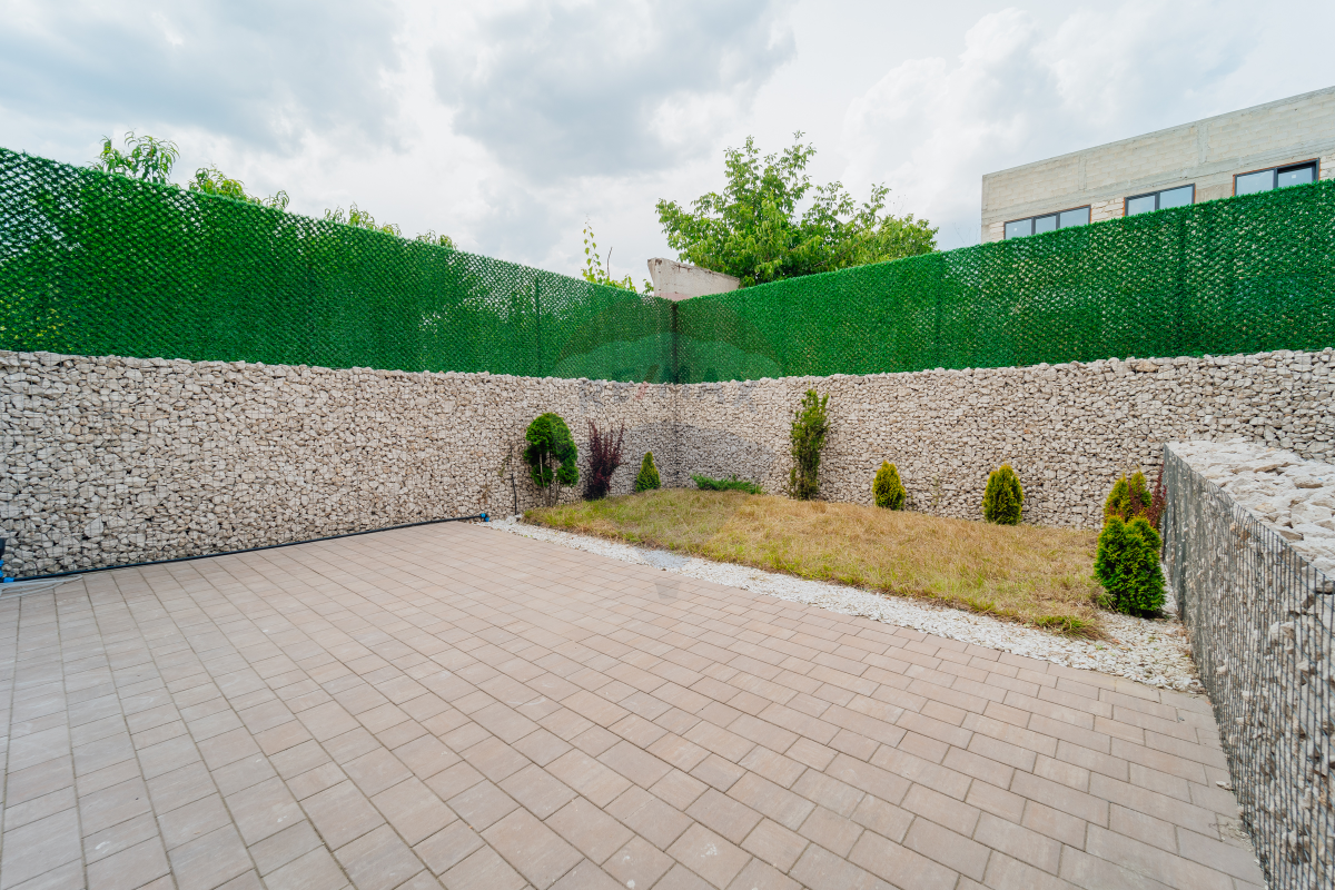 137.000 EUR