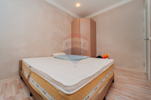 1.800 EUR