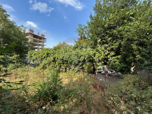 218.400 EUR