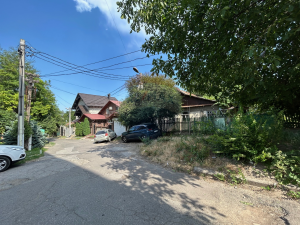 218.400 EUR