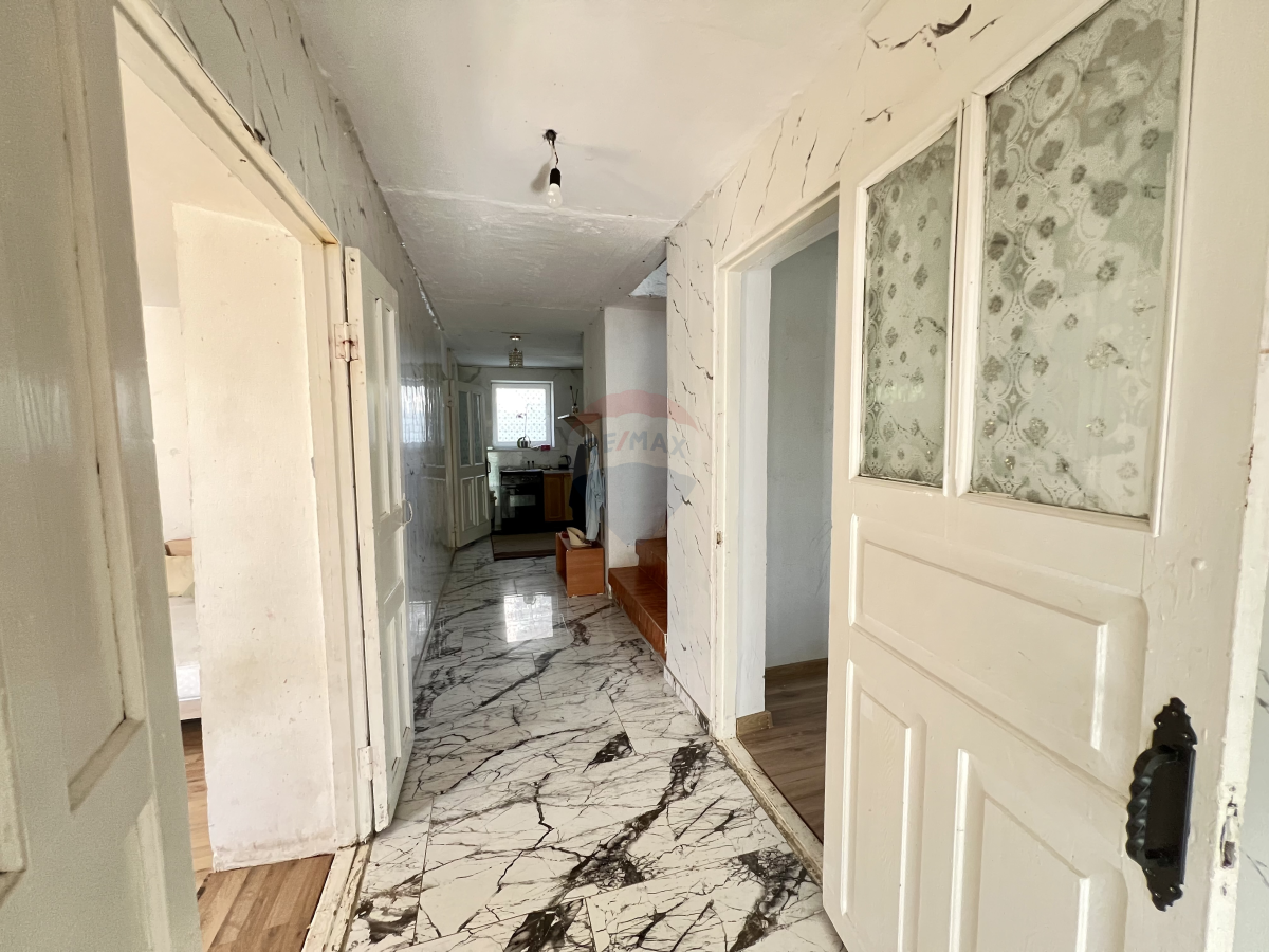 127.000 EUR