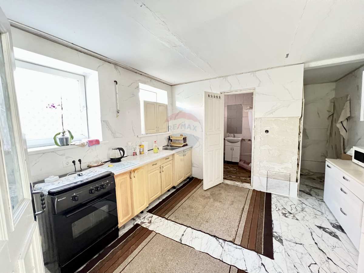 127.000 EUR
