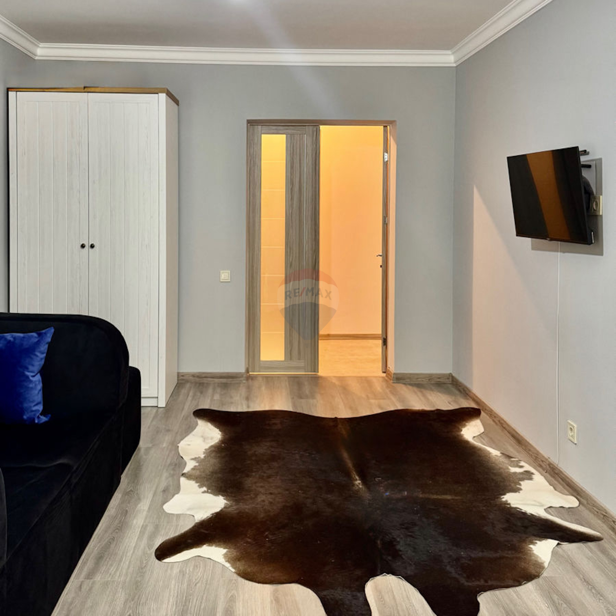 158.000 EUR