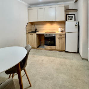 158.000 EUR