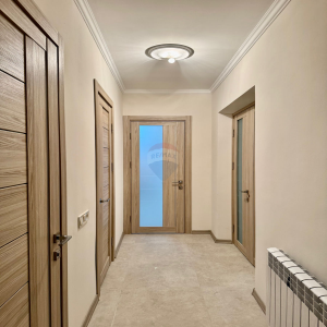 158.000 EUR