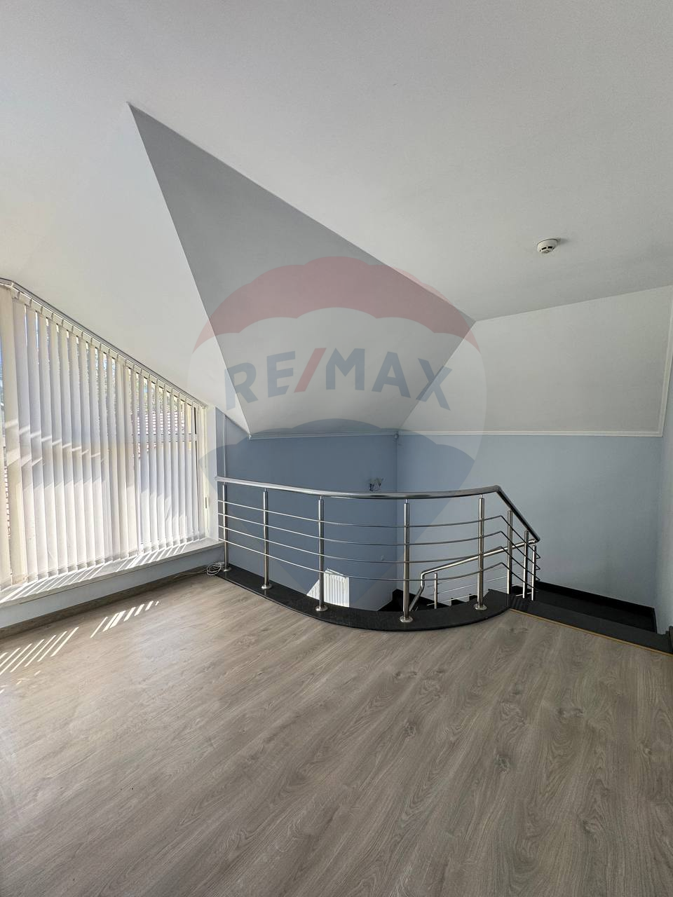 4.000 EUR