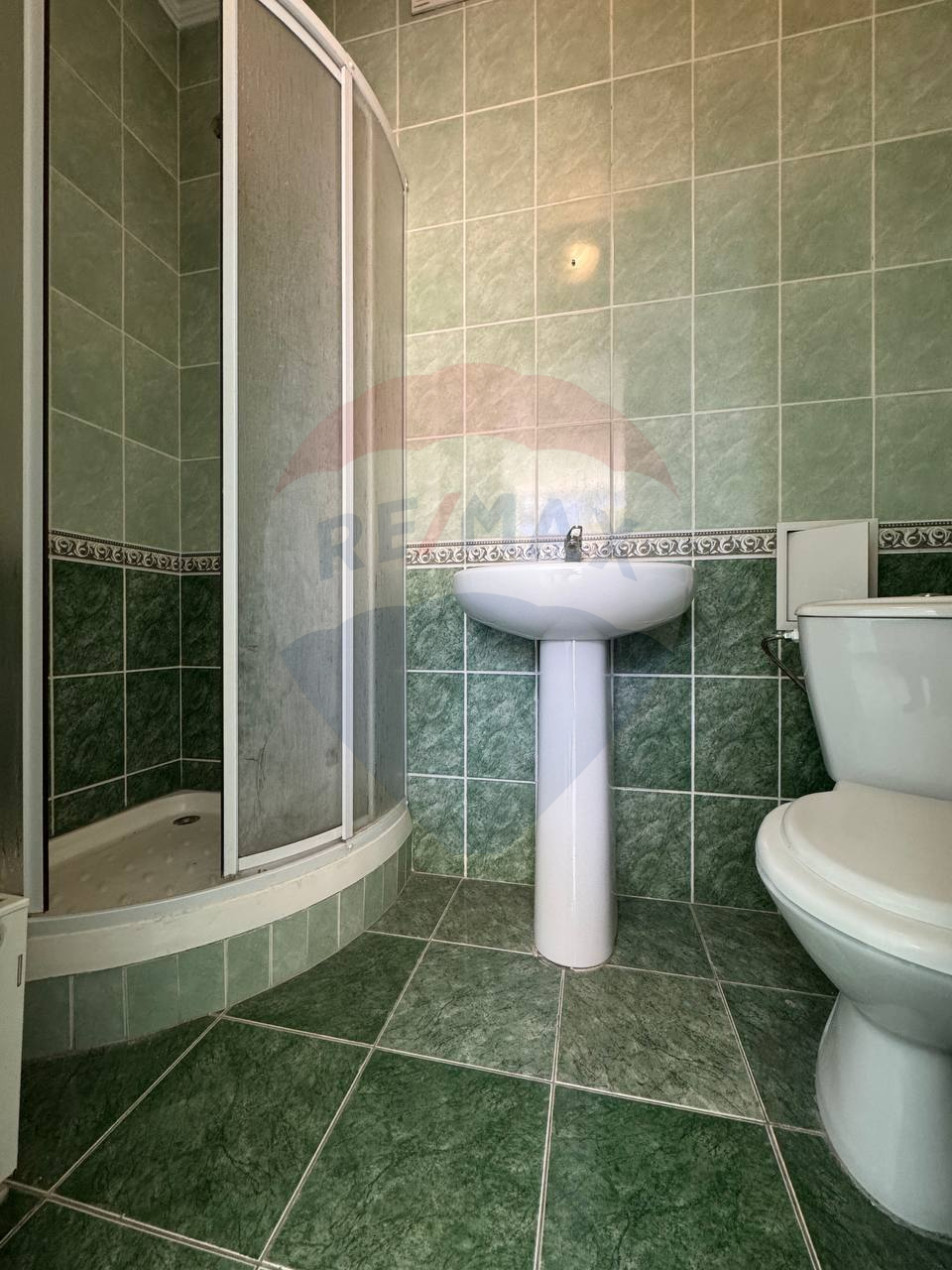 4.000 EUR