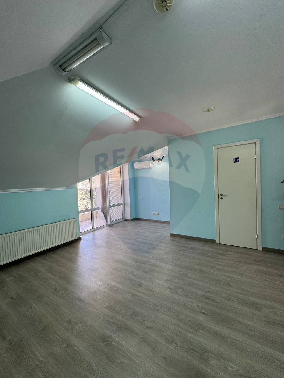 4.000 EUR
