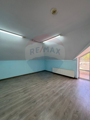4.000 EUR