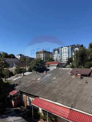 4.000 EUR