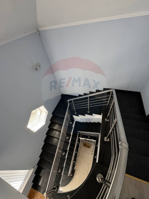 4.000 EUR