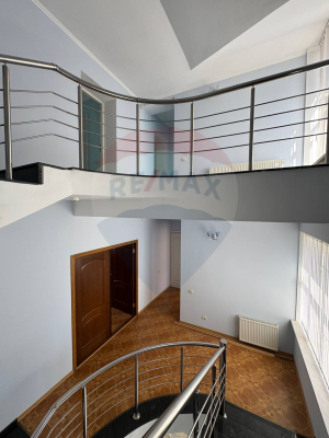 4.000 EUR