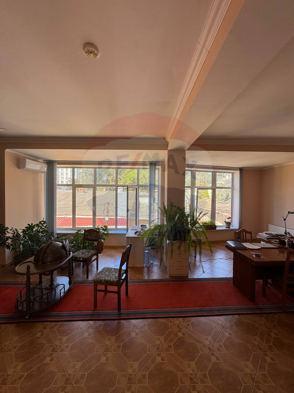4.000 EUR