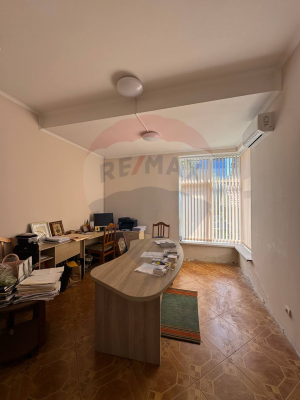 4.000 EUR