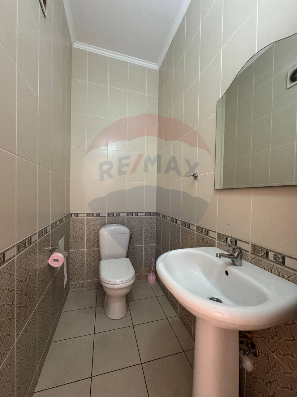 4.000 EUR