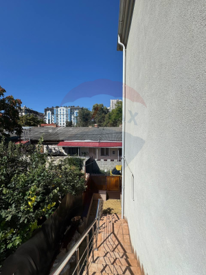 4.000 EUR