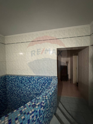 4.000 EUR