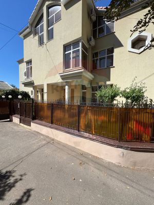 4.000 EUR