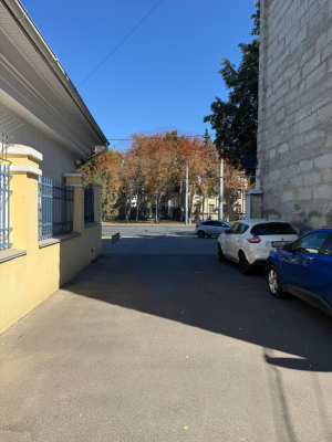 4.000 EUR